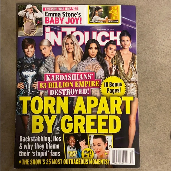 2 Kardashian magazines! 🌟 + 1 FREE mag! - Picture 3 of 4